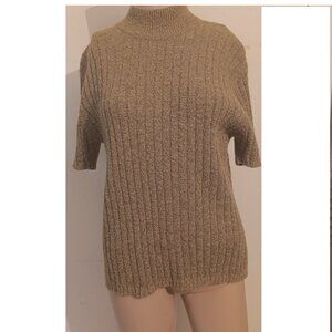 Field Manor Short Sleeve Sweater Size Medium